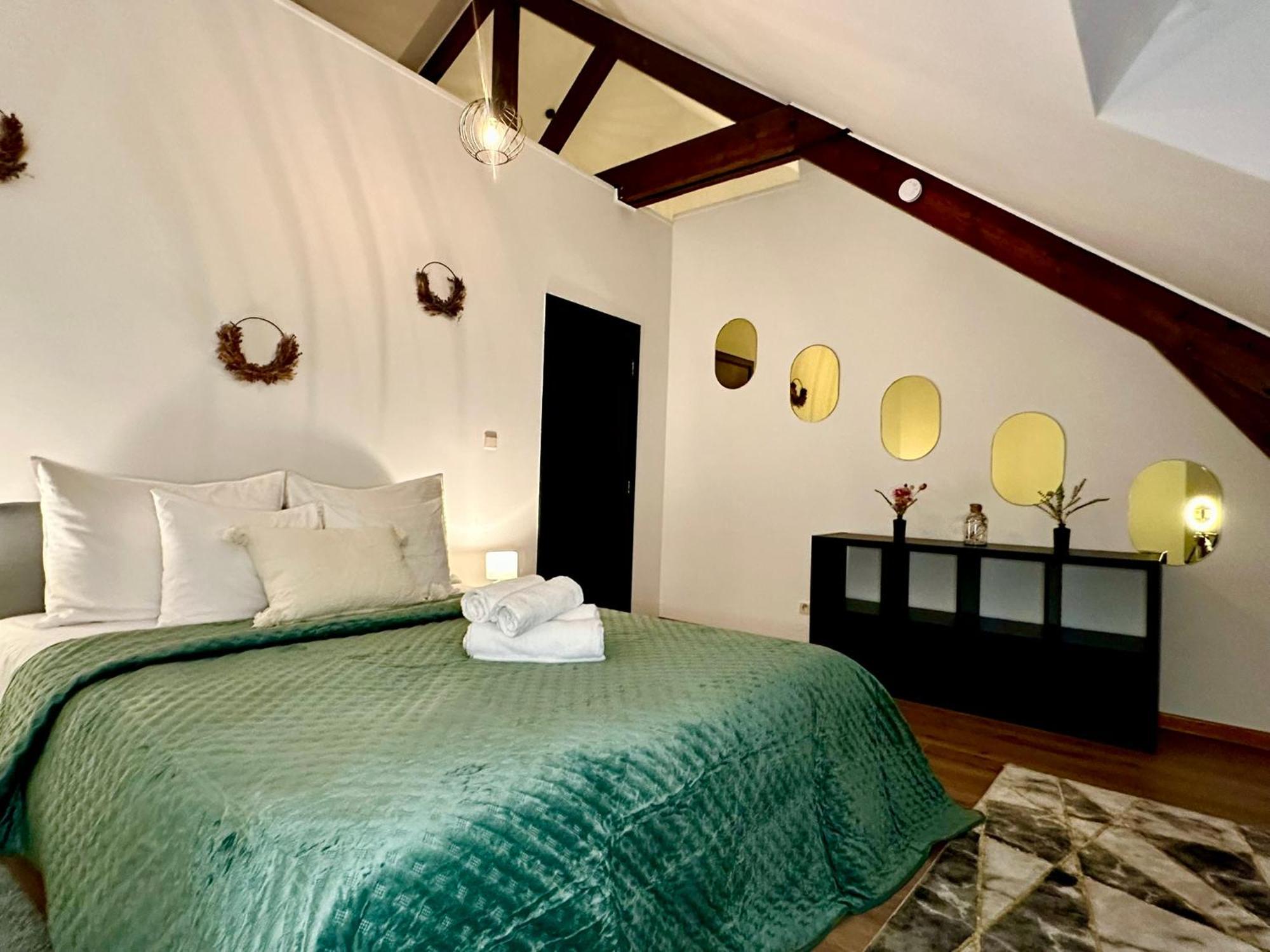 Luxury Suites Stay By Rikas Hotels Antwerpen Eksteriør billede